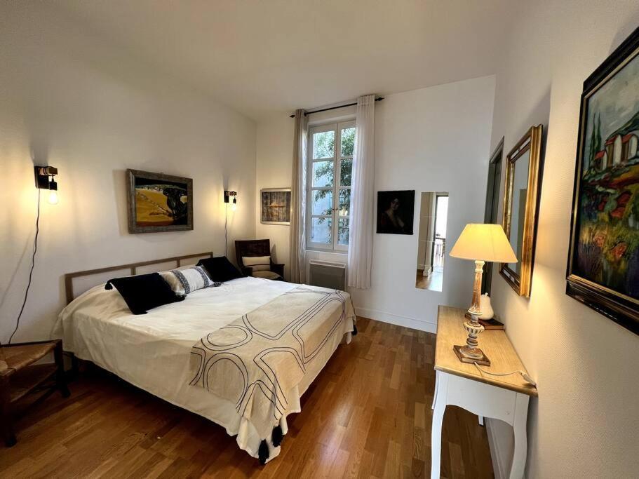 Nid Douillet Au Coeur D'Uzes Apartment Exterior photo