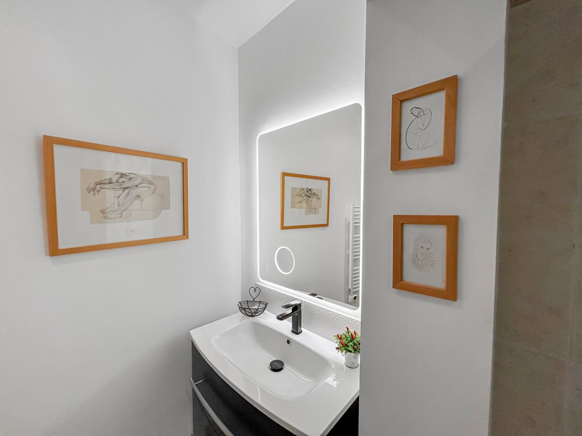 Nid Douillet Au Coeur D'Uzes Apartment Exterior photo