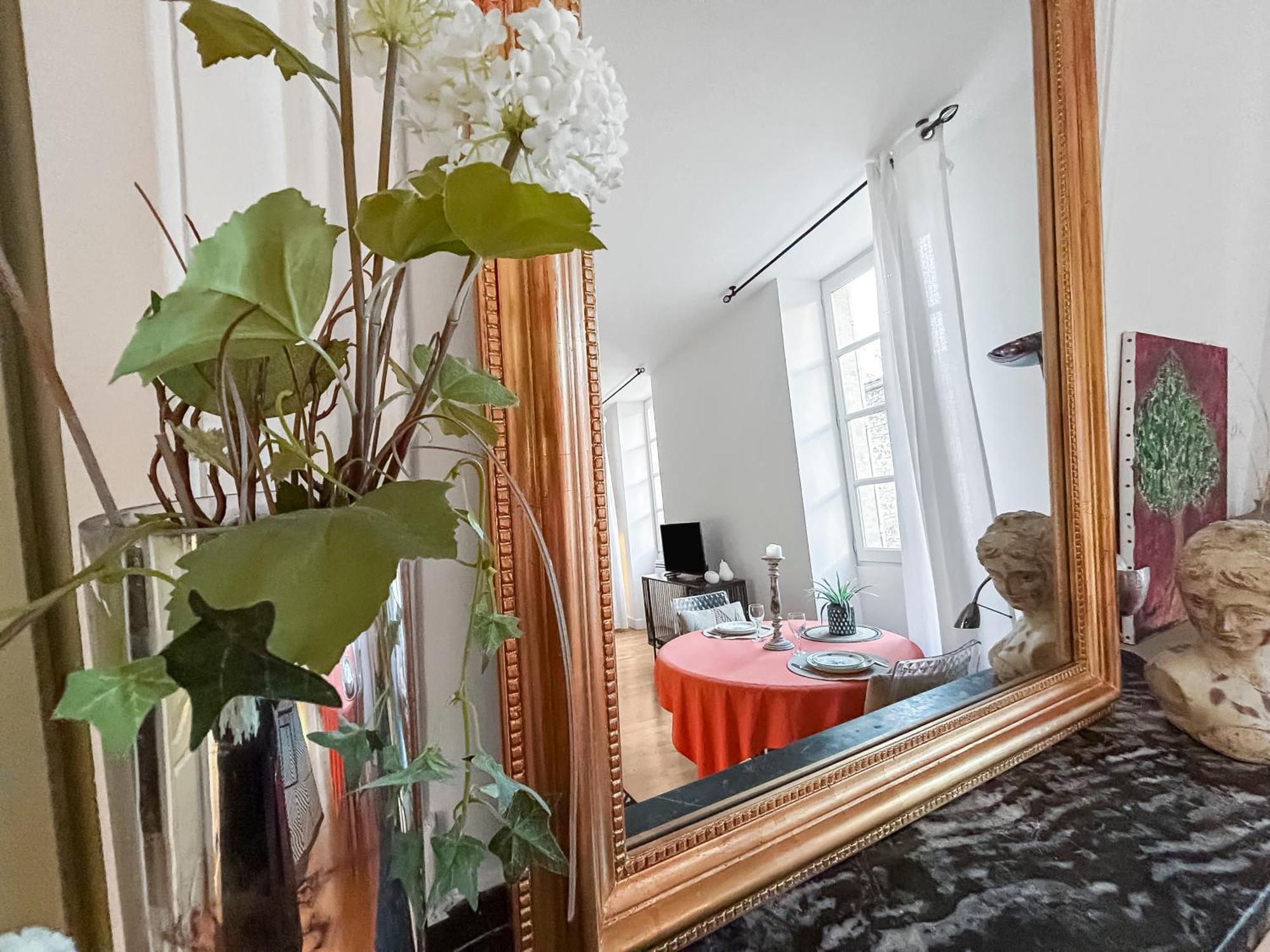 Nid Douillet Au Coeur D'Uzes Apartment Exterior photo